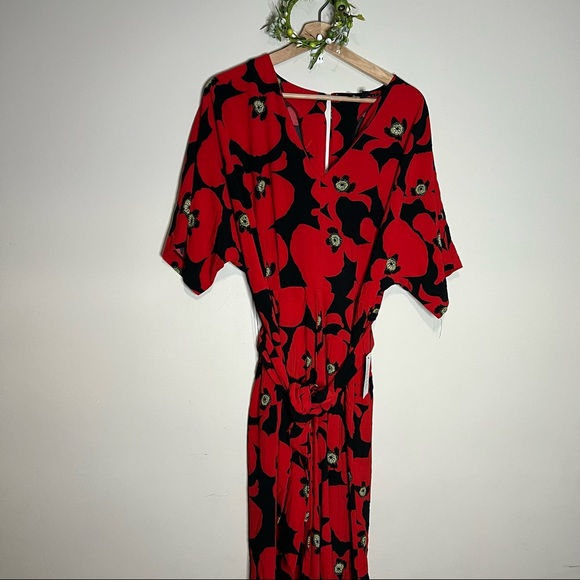 NWT ELOQUII WIDE LEG FLORAL RED JUMPSUIT SIZE 14 - Picture 3 of 12